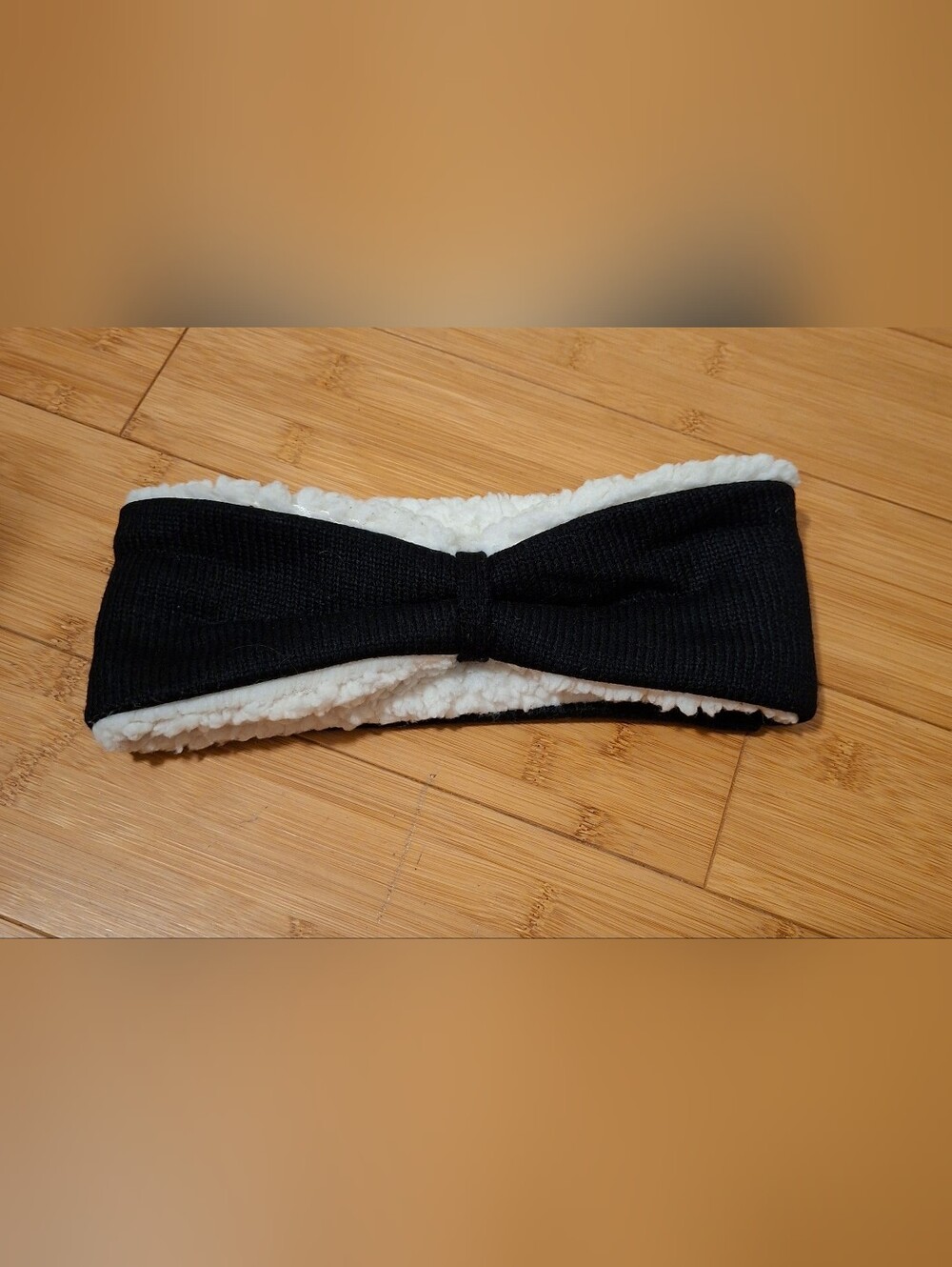 BearPaw Black Headband with White Sherpa Lining